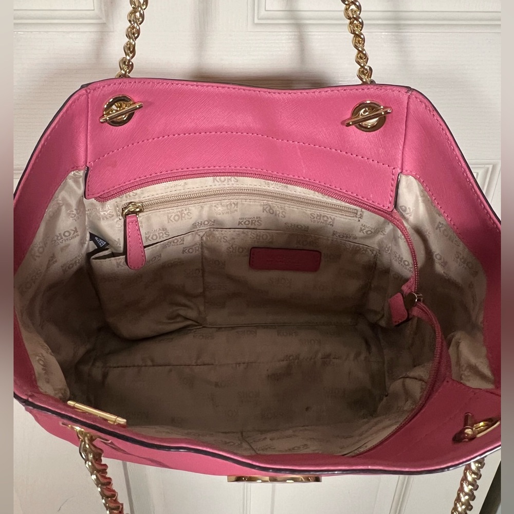 Michael Kors Pink Saffiano Leather Tote Gold Chain Shoulder Bag - Picture 14 of 16